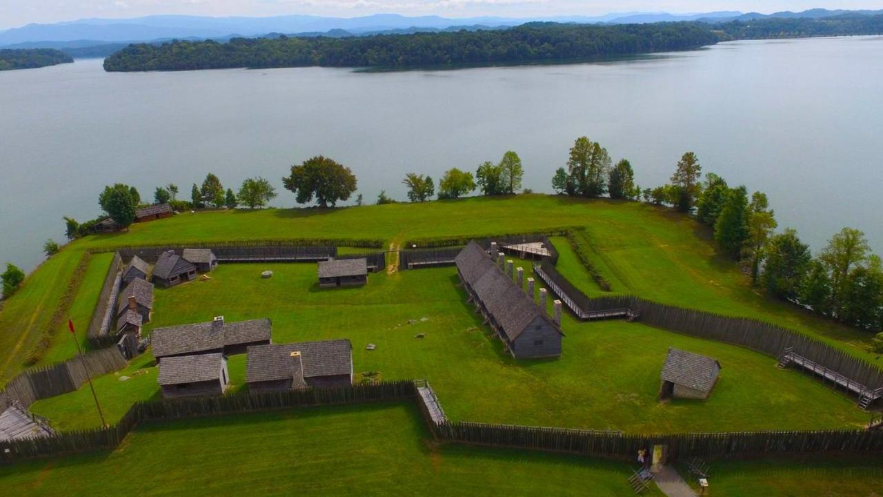 Inn Of Loudon Exterior foto